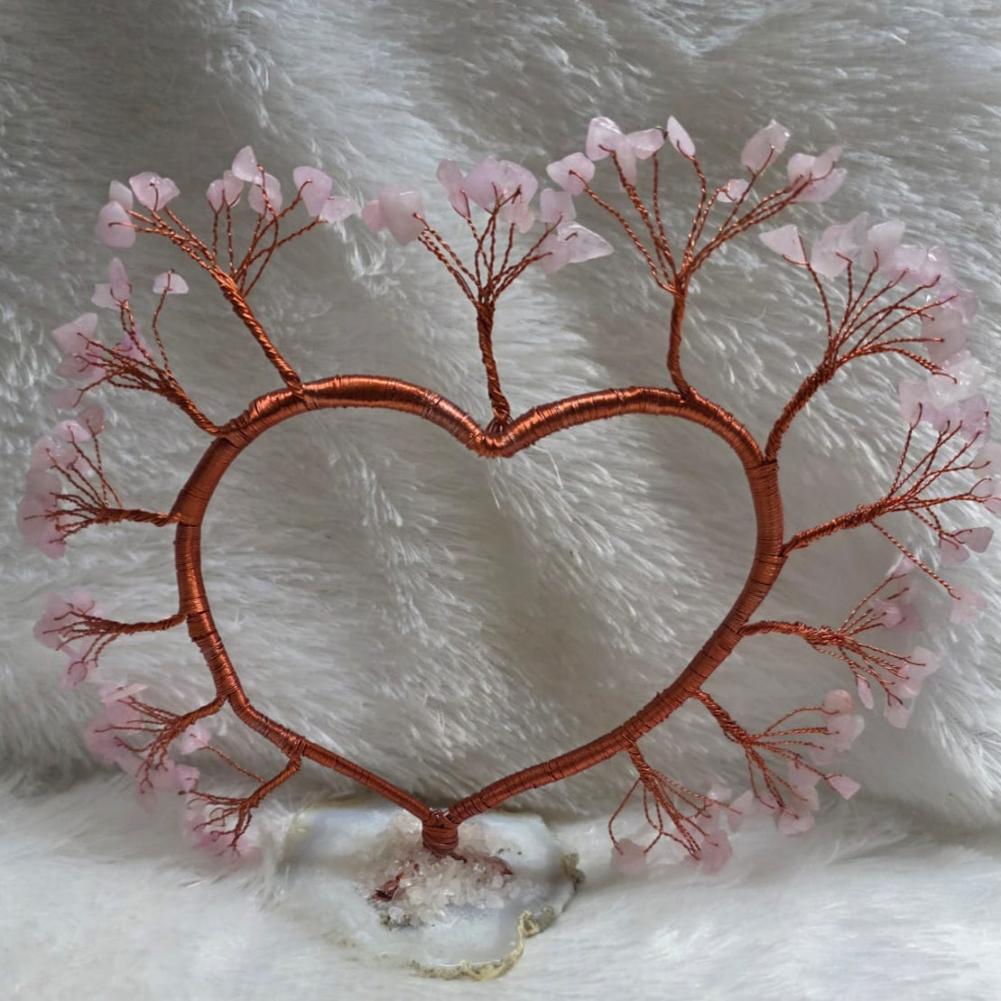 🌸💗 Rose Quartz Heart-Shaped Tree – Symbol of Love & Harmony