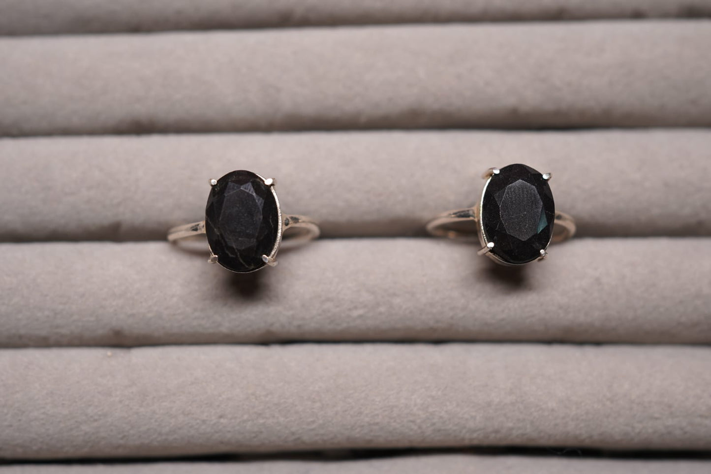 🖤 Black Tourmaline Ring – Protection, Grounding & Energy Shield